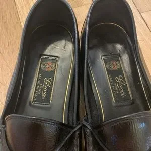 Authentic Vintage Gucci Classic Black Loafers w/Dustbag Gucci 1953 Horsebit Loafers – Black Calfskin with Bee Embroidery main image 3